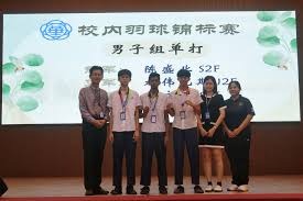 马绍尔抢断长传 浓眉不紧不慢上篮被基根-穆雷回防钉板大帽！